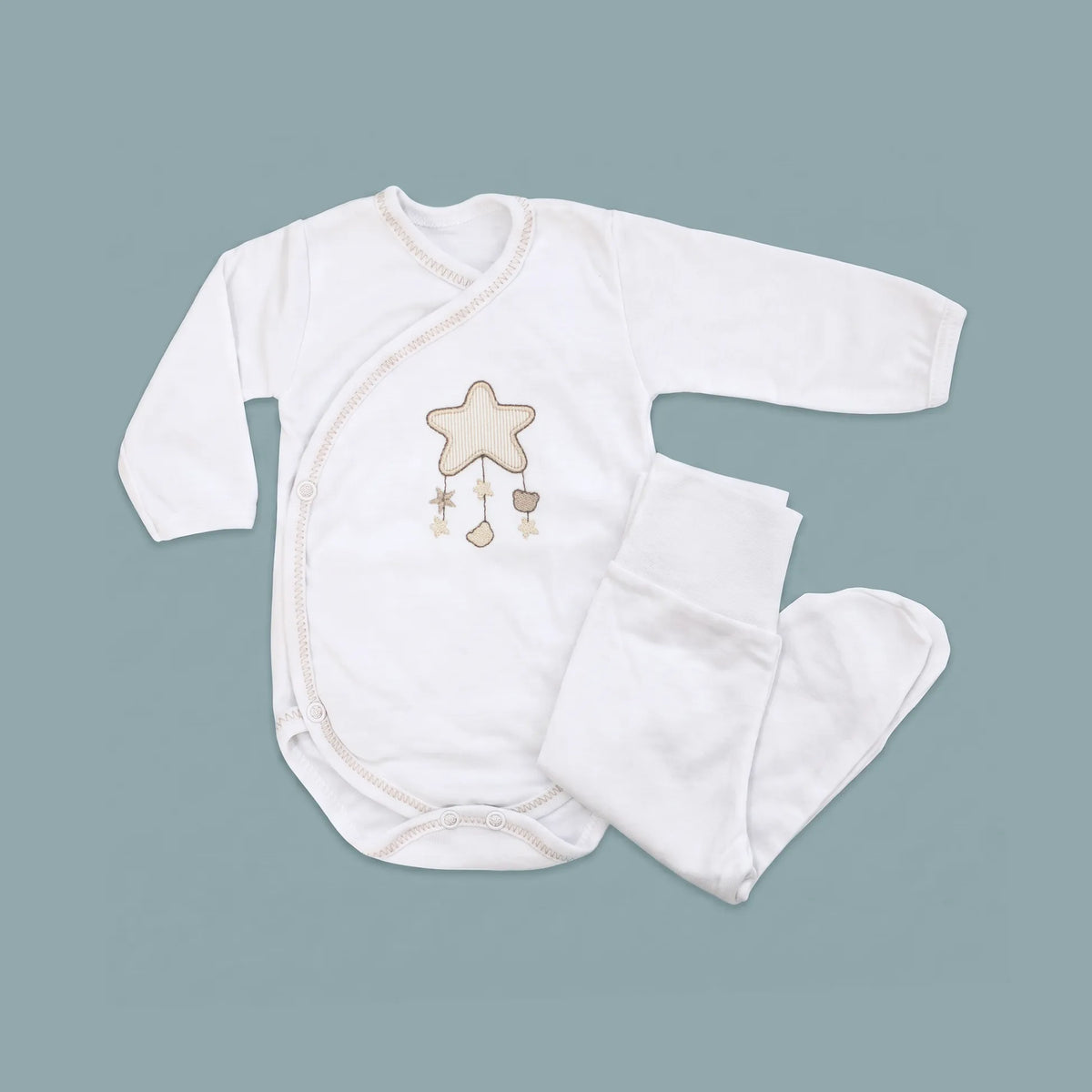 Body de trespasse com collant cardado com motivo estrelinhas branco com bordado bege