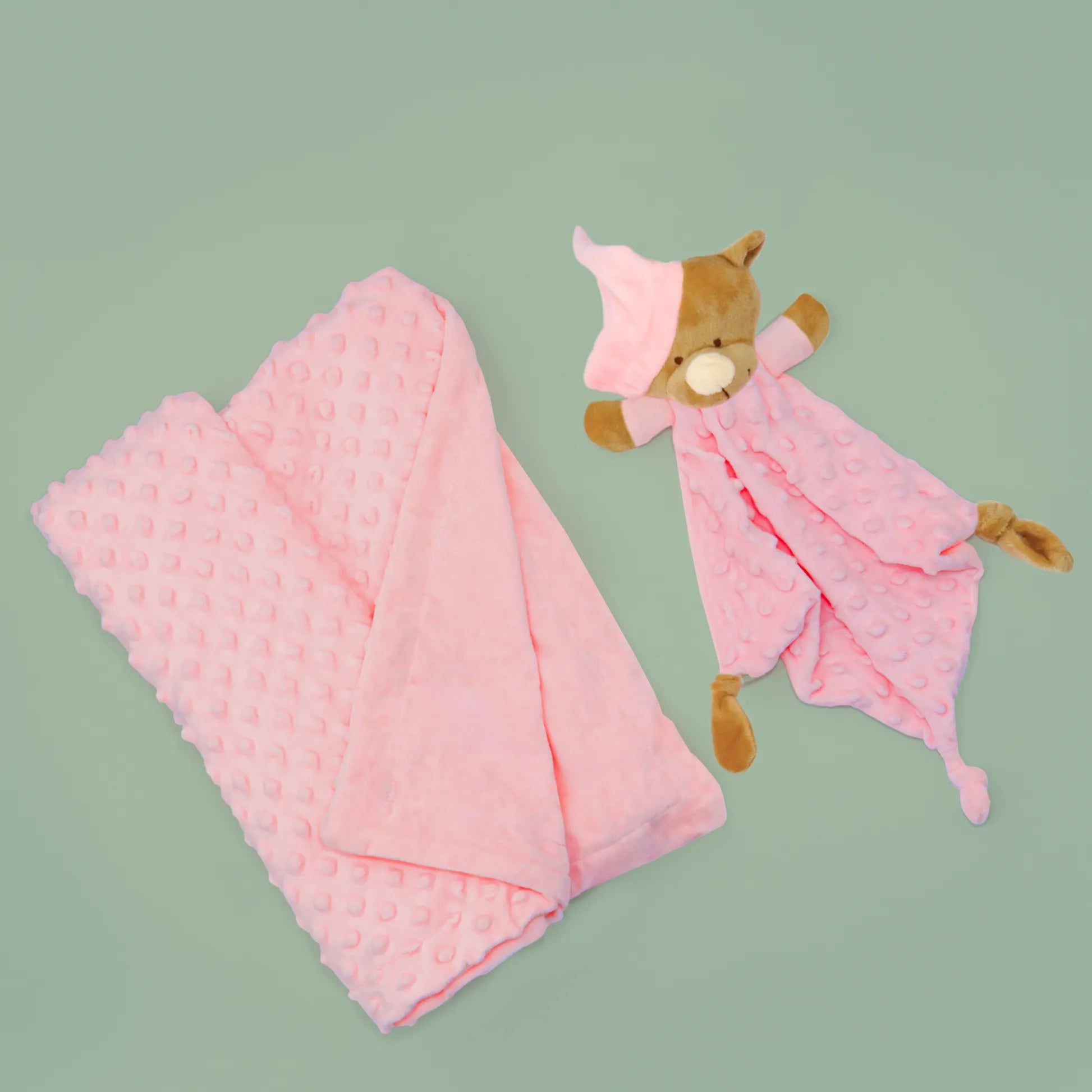 Conjunto de manta y doudou osito con detalles en relieve rosa
