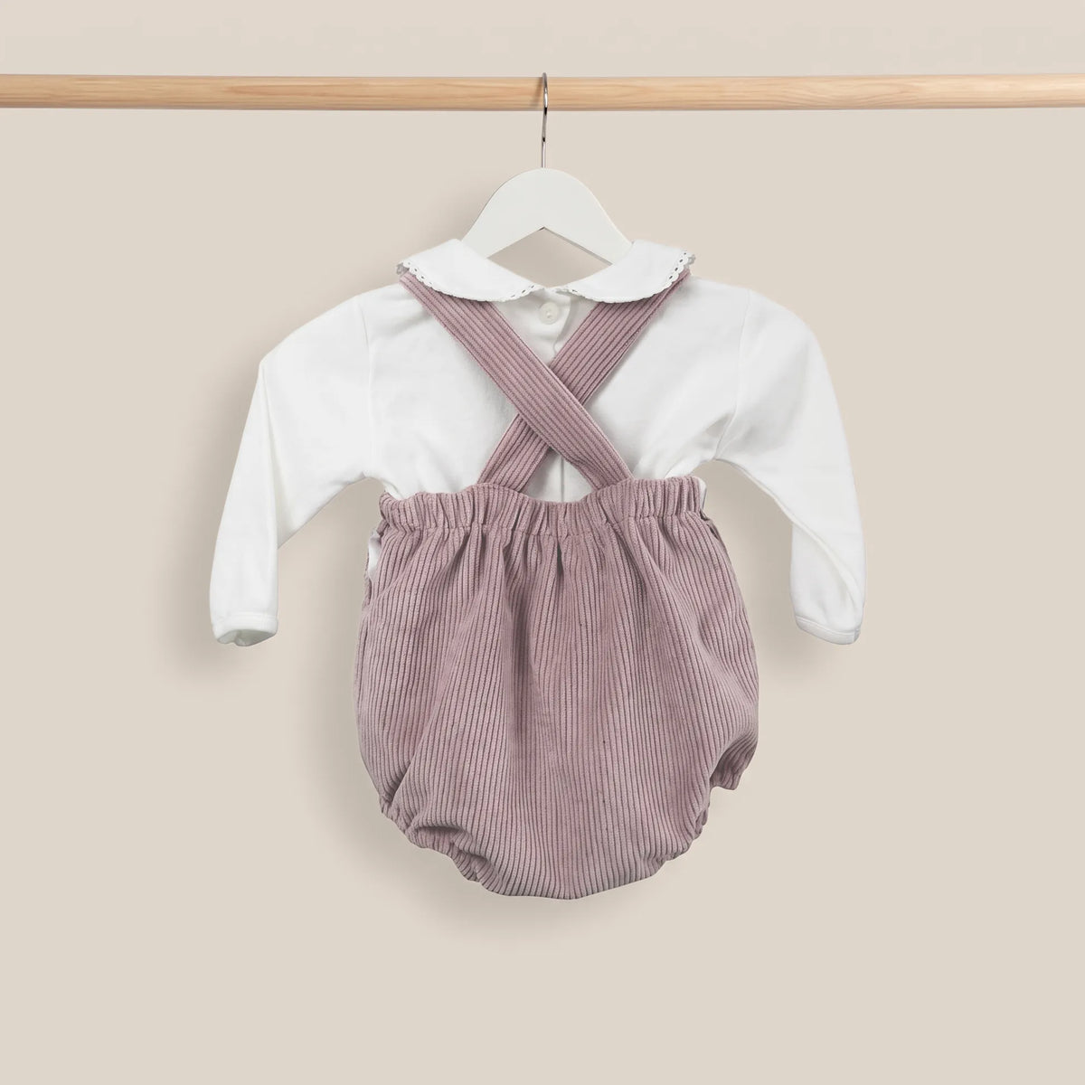 Conjunto de menina de fofo em bombazina e camisola com gola Peter Pan rosa