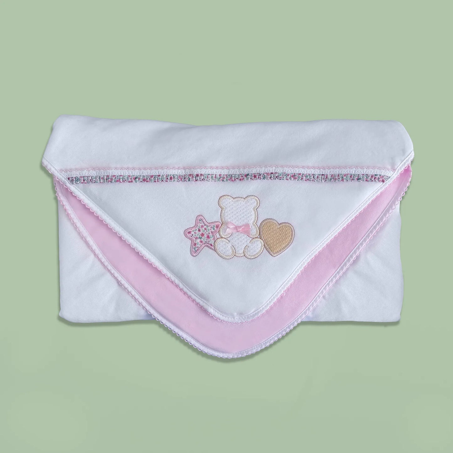 Manta de algodón con motivo de osito entre estrella y corazón rosa