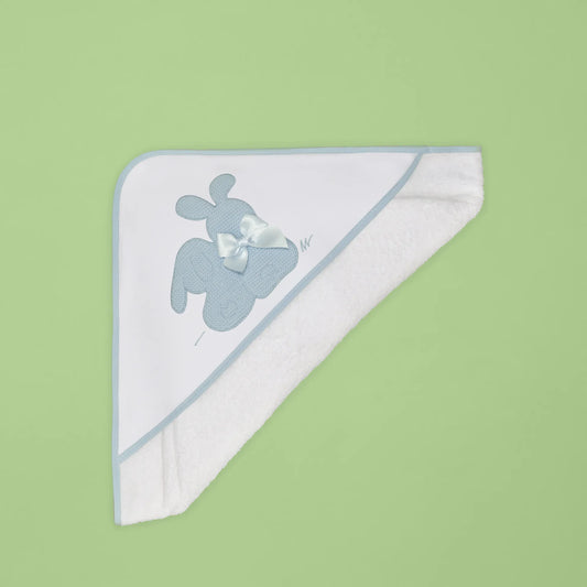 Toalla con motivo de conejos de punto y lazo azul